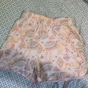 White elephant print shorts